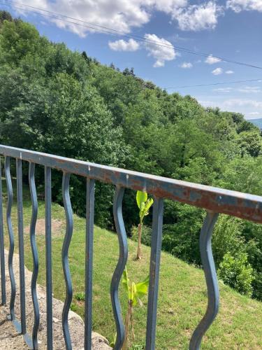 Balkons/terase, Le Mafaté - Vallée de l'Eyrieux (Le Mafate - Vallee de l'Eyrieux) in Saint-Sauveur-de-Montagut