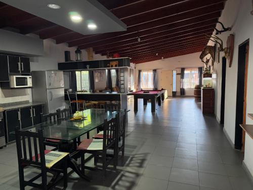 La quinta de felipe quinta con pileta climatizada in Paso del Rey