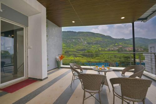 GG Friends Villa 73 - The Dream Stays ll 3 Ac rooms ll Pvt Pool in Khandala