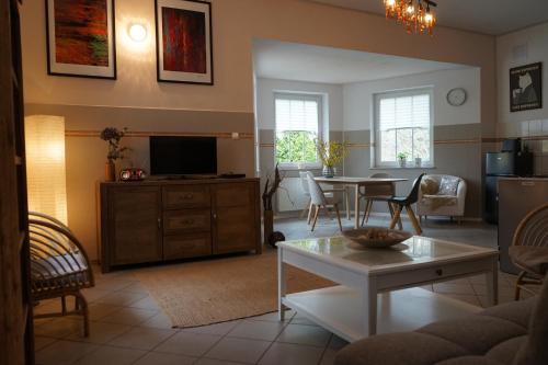 Thula - Apartment in Villa Ambrosian in Nowe Warpno