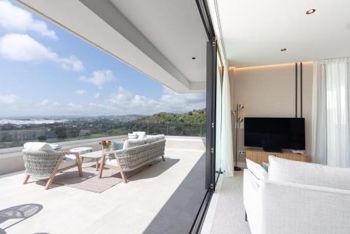 Estepona Holiday Hills in ลินดา บิสตา
