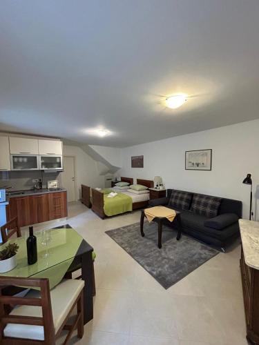Guesthouse Kresic 2