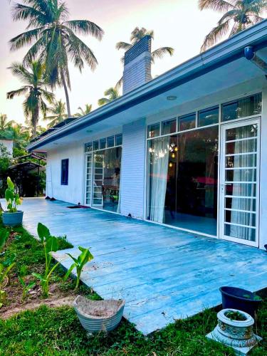 Airport Coconut Villas Free Oneway Airport Pick Drop in Dunagaha
