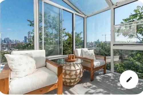 Spectacular Luxury Penthouse with NYC skyline view- 10 minutes to NYC in วีฮอว์เคน (NJ)