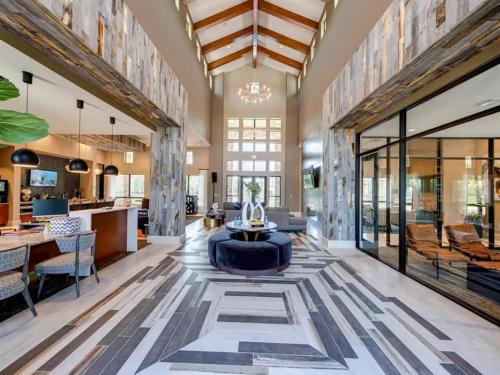 Facilities, Landing Spectacular 2BD Gym in Porter