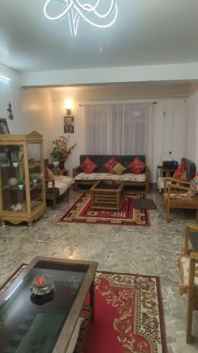 Dafey Homestay in Ghoom Pahar Forest