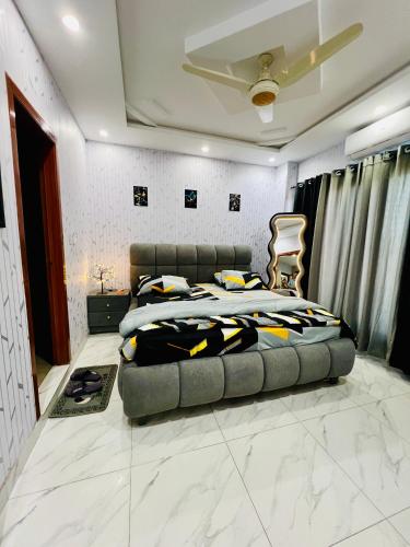 One Bedroom Luxury and Elegant Silver Themed Apartment by Iqbal Heights at Bahria town Phase 8 Rawalpindi - image 3