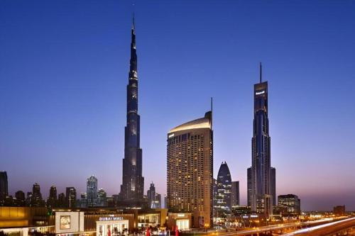 Vista exterior, Fashion Avenue Dubai mall- by Suitestay Holiday Homes in Dubái