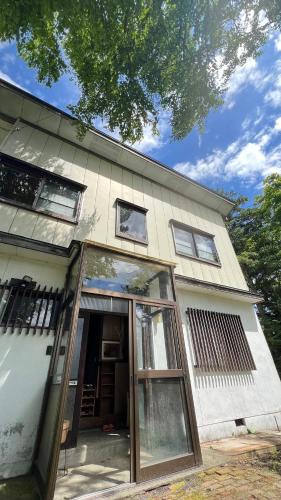 なんもだ 未完の宿 - Nanmoda Kuriyama Hokkaido (なんもだ 未完の宿 - Nanmoda Kuriyama Hokkaido) in ยุนิ