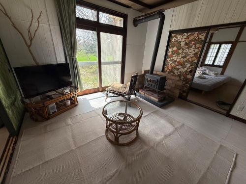 なんもだ 未完の宿 - Nanmoda Kuriyama Hokkaido (なんもだ 未完の宿 - Nanmoda Kuriyama Hokkaido) in ยุนิ