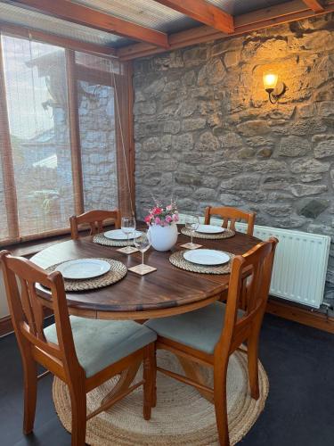 Sandy Gap Cottage in Burton-in-Kendal