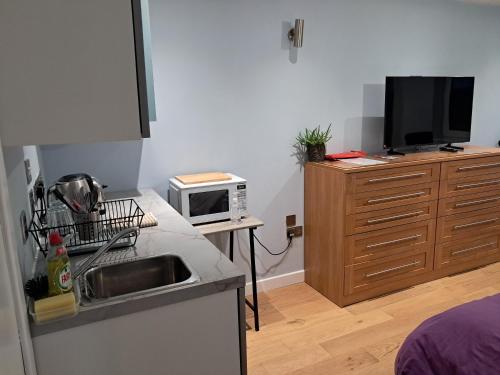 The Green Retreat Edinburgh, 2-minute walk to bus stop in Morningside
