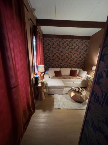 Maison cocooning à 15 minutes de Fontainebleau et 45 minutes de Paris (Maison cocooning a 15 minutes de Fontainebleau et 45 minutes de Paris) in Nemours