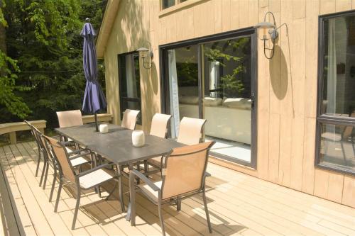 Létesítmények, Eastman Home with Hot Tub & 3BR 6 Beds in Enfield (NH)