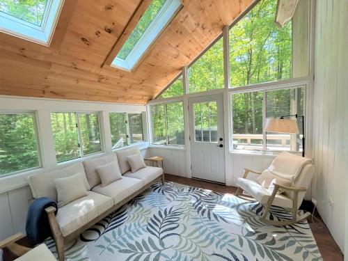 Létesítmények, Eastman Home with Hot Tub & 3BR 6 Beds in Enfield (NH)