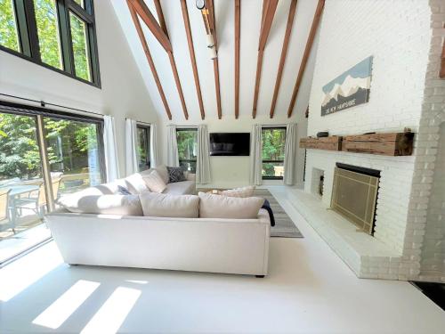 Létesítmények, Eastman Home with Hot Tub & 3BR 6 Beds in Enfield (NH)