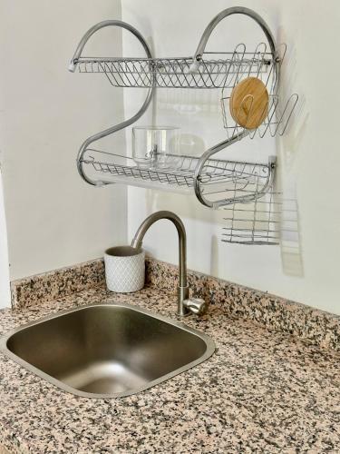 2 bedroom apartment Wifi & family only married in Quartier El Mansour