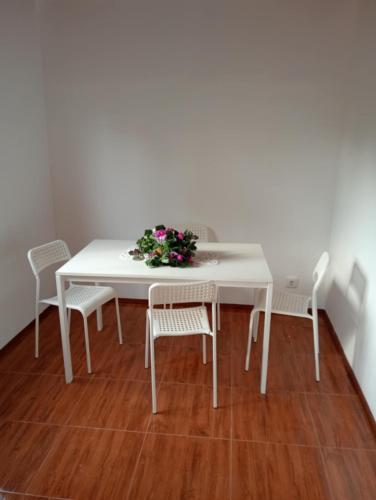 Holiday Home T3 to T6 on suite in Avenida Água Grande