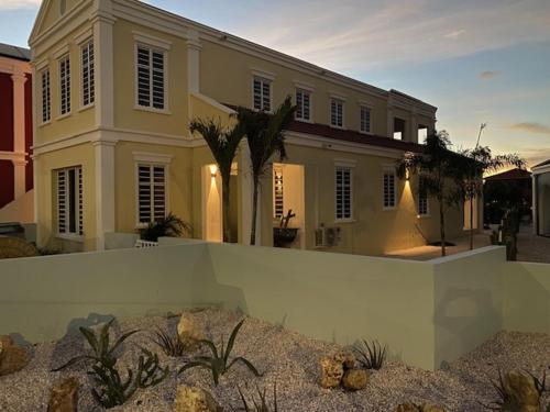 Kas Cocoloco Waterfront paradise with privat garden in 博内尔岛