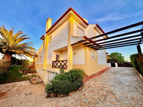 Juso Stay Cascais Retreat in อัลเดยา เด ชูโซ