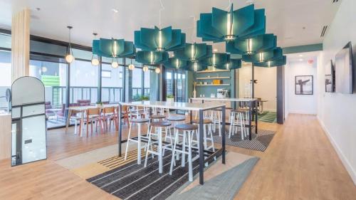 Boulevard Stays Modern Highrise STU Sky Pool Parking Gym 14 in Phoenix centrum