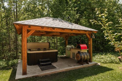 Fiddler Lake Resort - Bear 14 in 米勒伊斯勒斯(QC)