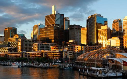 Harbour-side Living in Sydney CBD - image 14