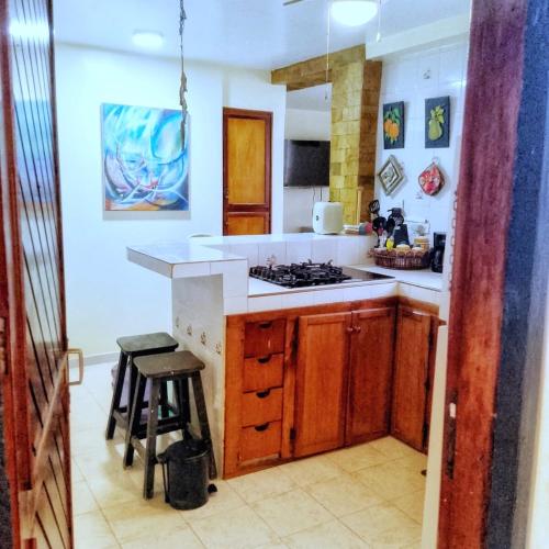 En el camino de la felicidad ,Tucacas con playa privada complejo de agua salobre , 2 habitaciones ,  in Boca de Aroa