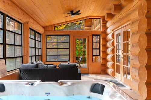 Fiddler Lake Resort - Bear 25 in Mille-Isles (QC)
