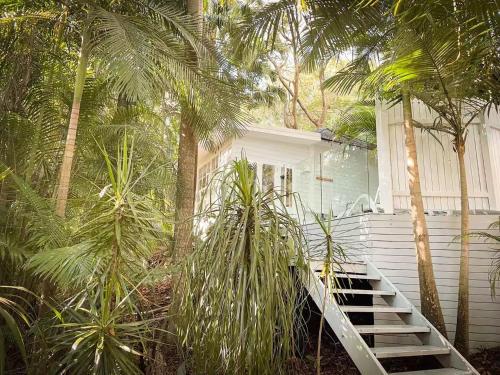 Vana - Charming & Spacious Rainforest Studio - Mullumbimby - Recent renovation – khách sạn tại Mullumbimby