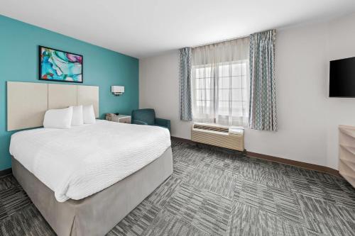 MainStay Suites Cincinnati Blue Ash - image 39