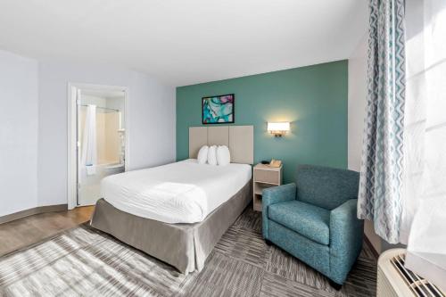MainStay Suites Cincinnati Blue Ash - image 19