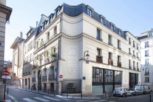 Sweet Home Paris Apartment 4