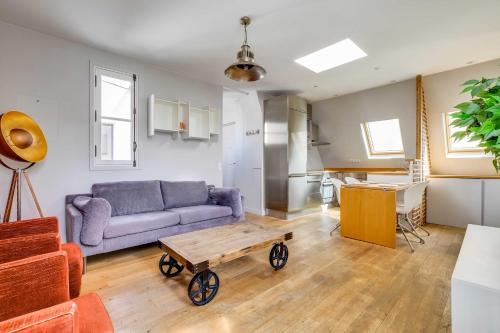 Spacious Apartment a c 1CH 2P - Paris 10th - image 3