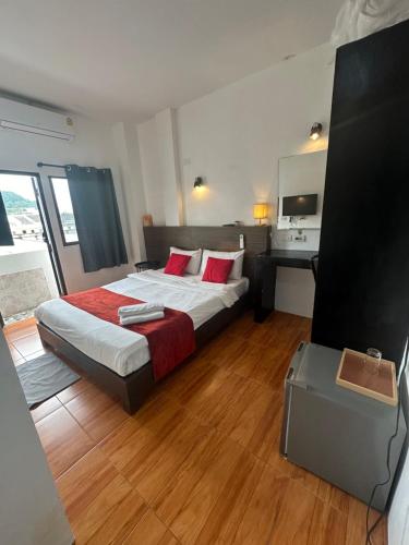 room detail thumbnail 0