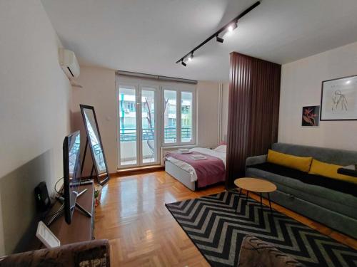 Apartment Arena Studio - image 17
