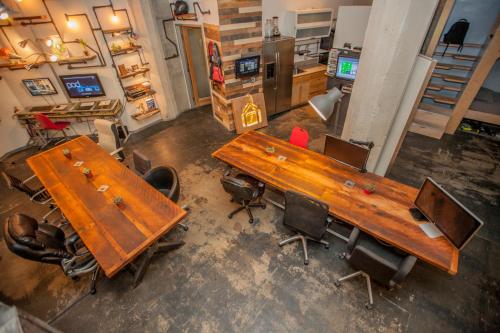 ห้องจัดเลี้ยง, PodShare Hollywood near ฮอลลีวูดวอล์ค ออฟเฟม