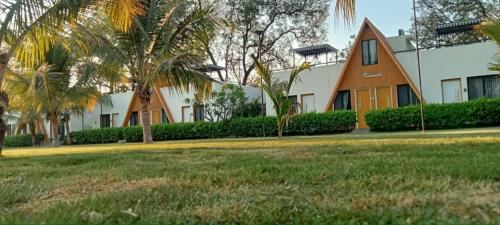 Serene Cottage and Resort by Kempinski in Navakhal