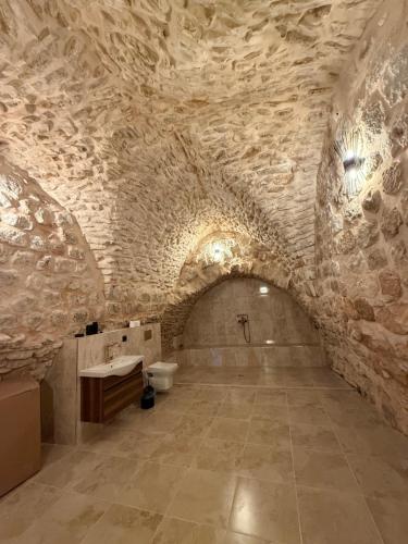 Fürdőszoba, Rocinante House in Mardin