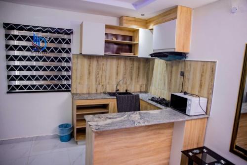 Dee Rocket Hotel & Lounge in อีบาดัน