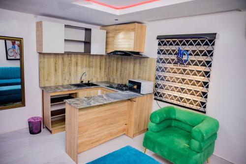 Dee Rocket Hotel & Lounge in อีบาดัน