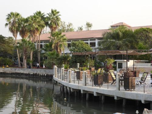 Restaurant, Hotel Kadiandoumagne in Ziguinchor