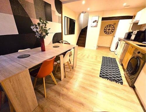 Grande Suite salle de bain toilette privés -20min Orly-40min Paris (Grande Suite salle de bain toilette prives -20min Orly-40min Paris) in 聖皮耶爾勒迪佩爾賴