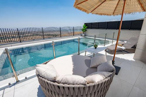 Terraza/balcón, רויאל טווינס בוטיק in Safed