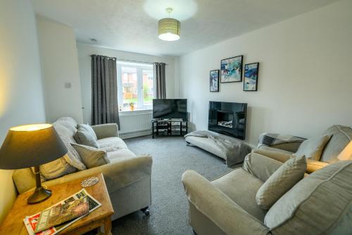 2 Bed home close to the hospital and town centre - Pass the Keys – khách sạn tại Radbrook