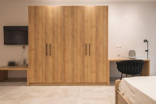 Athens Urban Diamond Apartment - image 11