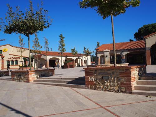 Facilities, Petite maison catalane Sous le clocher de St Jean in Saint-Jean-Pla-de-Corts