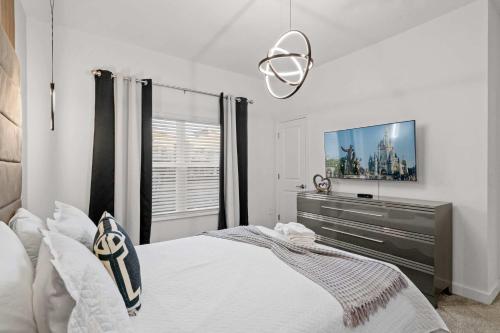 Special 4bedroom TH w-private pool next to Disney - image 14
