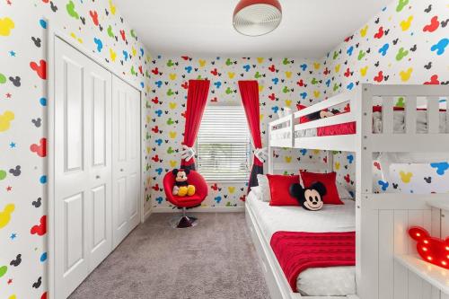 Facilities, Disney Getaway Private Pool Themed Bedrooms. Book Now SLR499 in Hunters Creek
