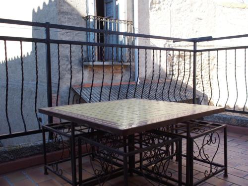 Balcony/terrace, Petite maison catalane Sous le clocher de St Jean in Saint-Jean-Pla-de-Corts